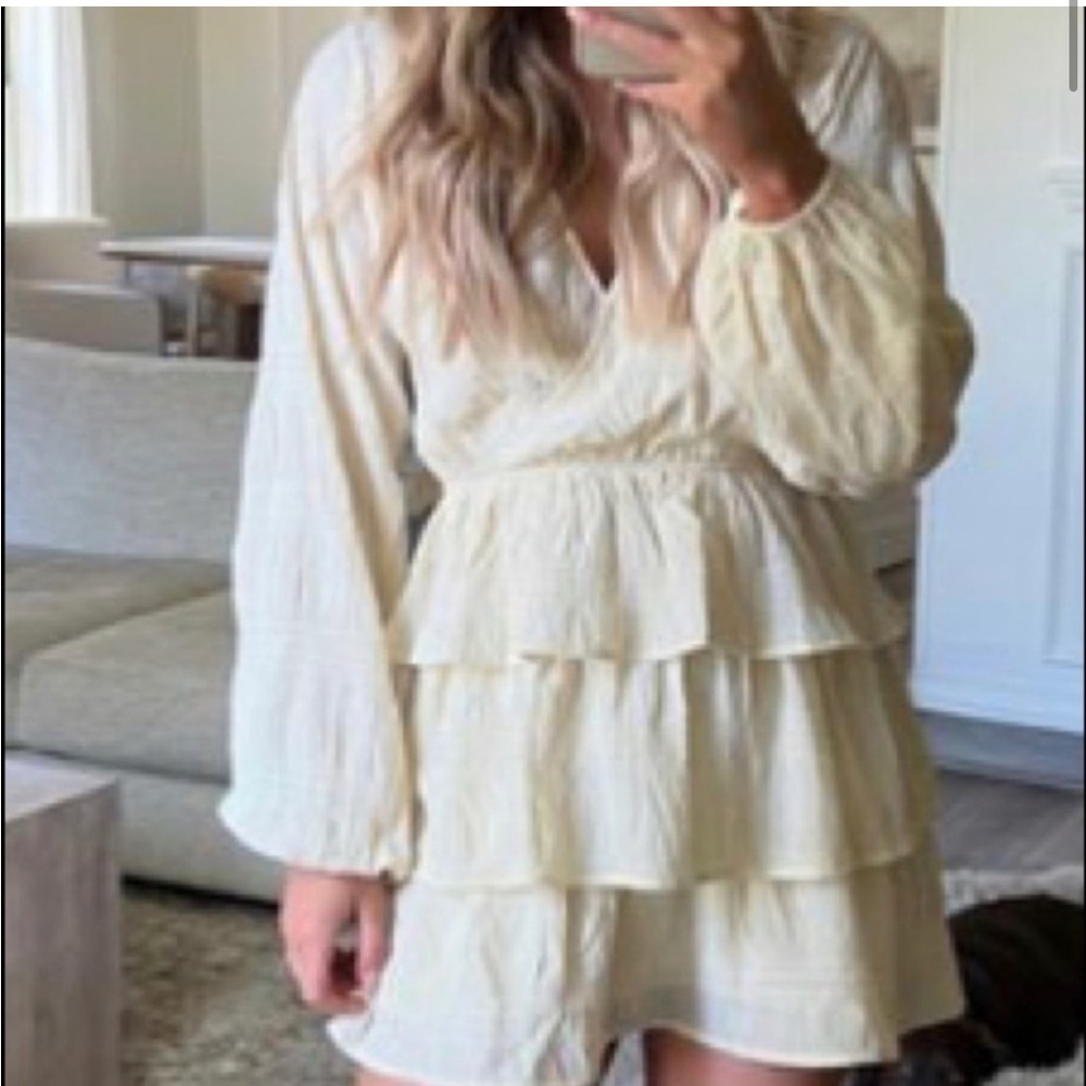 Vici Cream Long Sleeve Dress